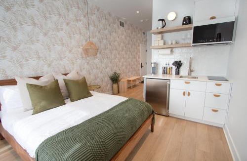 Plateau Mont Royal Apartment | Studio #12 - Self Check-In - Plateau - St-Denis