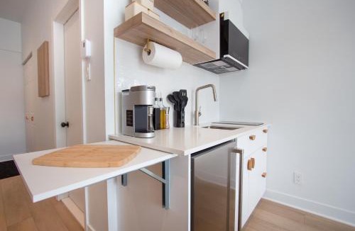 Plateau Mont Royal Apartment | Studio #12 - Self Check-In - Plateau - St-Denis