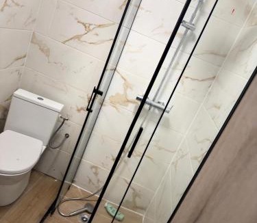 Bondy Apartment | Studio 15 min de Paris, 5 minutes à pieds RER dans zone pavilonnaire