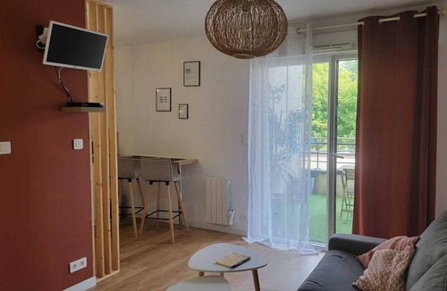 Morgat Apartment | Studio 150 m from the beach terrace and private parking