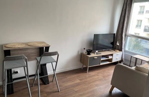 Rosny-sous-Bois Apartment | Studio 15min from Paris