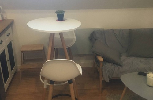 Paroisse Notre-Dame Apartment | Studio 19 - Rated 2 stars