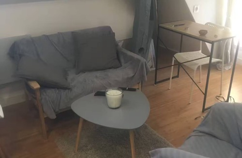 Paroisse Notre-Dame Apartment | Studio 19 - Rated 2 stars