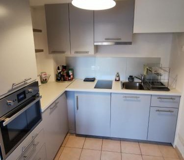 Lamalou-les-Bains Apartment | STUDIO 2 étoiles Rénové Proche des THERMES