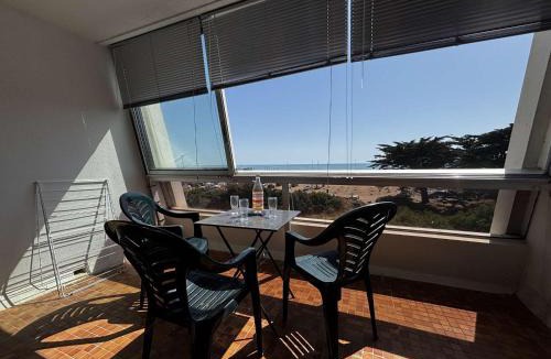 Saint-Jean-de-Monts Apartment | Studio 2-3 pers bord de mer avec parking privé - FR-1-224C-491
