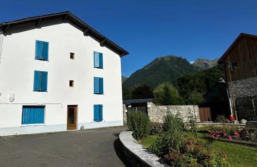 Aulus-les-Bains Apartment | Studio 2 Aux volets bleus