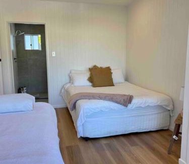 Boreen Point Apartment | Studio 2 Boreen Point Boutique Accommodation