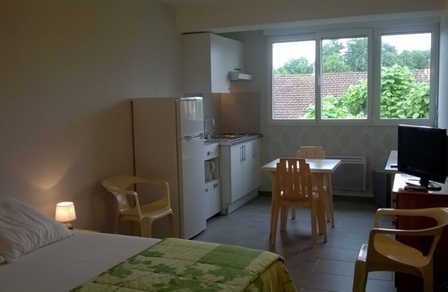 Taussat Apartment | Studio 2 - independence and freedom
