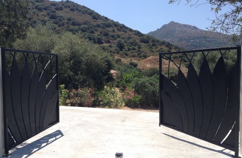 Monticello Apartment | Studio 2 km from the beach wifi and parking