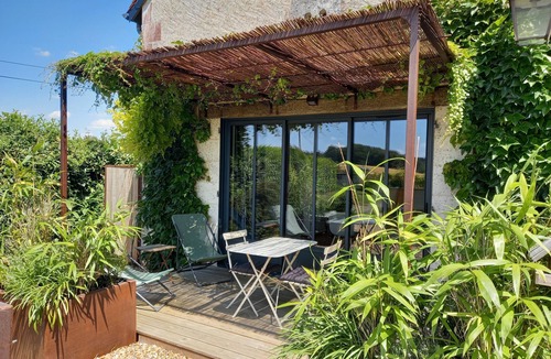 Rilly-sur-Vienne Apartment | Studio* 2 People Heated swimming pool between Châteaux de la Loire and Futuroscope