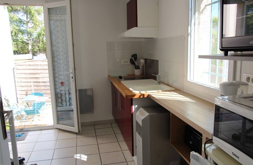 Marsillargues Apartment | studio 2 people in a village