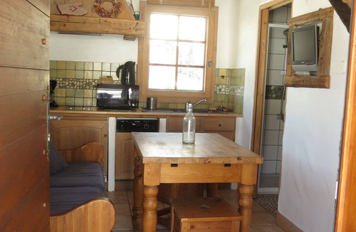 Les Allues Apartment | Studio 2 people in chalet 'Label Méribel'