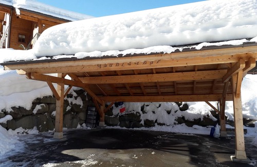 Les Allues Apartment | Studio 2 people in chalet 'Label Méribel'