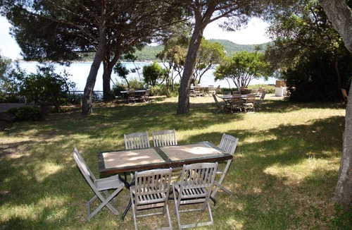 Favone Apartment | Studio 2 pers, 1st floor, sea view, waterfront