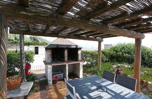 Giens Apartment | STUDIO 2 PERS 30 METERS FROM THE BEACH