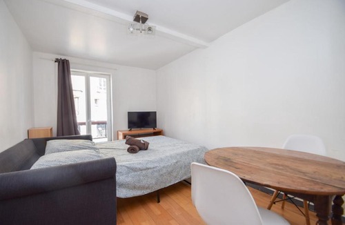 Montreuil Apartment | Studio 2 pers proche Métro Ligne 9 et limite Vincennes