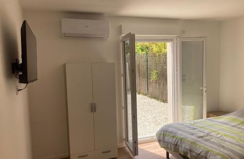 Saran Apartment | Studio 2 personnes au calme avec courette