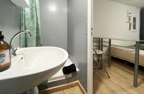 Downtown Angers Apartment | studio 2 personnes la doutre