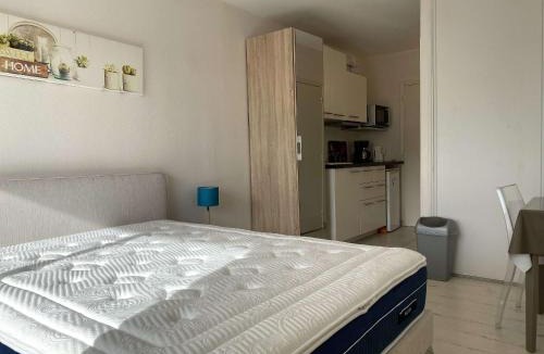 Balaruc-les-Bains Apartment | Studio 2 places avec climatisation et wifi à Balaruc-les-Bains - FR-1-553-111