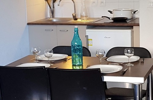 Selonnet Apartment | studio 2 pmr - résidence les blanches provençales