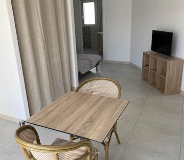 Angoulins Apartment | Studio 2 proche bord de mer 5 mn à pied