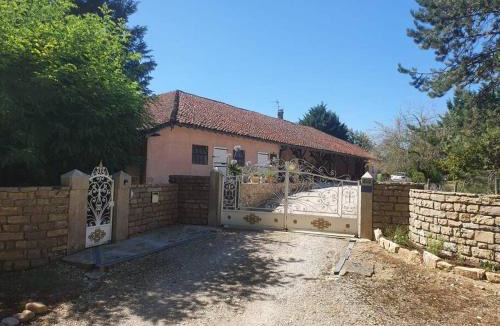 Marboz Apartment | studio 2 spacieux 1à4 pers