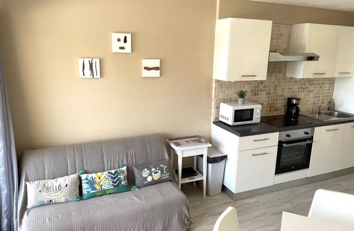 Hyeres Apartment | Studio 2-Studio-Ensuite with Shower-Harbour view