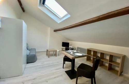 Conflans-en-Jarnisy Apartment | Studio 201 Immeuble Persévérance