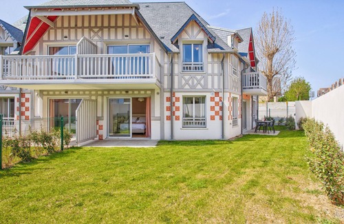 Tourgeville Apartment | Studio 21 - Appt 2 - Le Cœur Des Hommes - Tourgéville a few steps from the beach