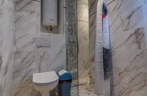 Cachan Apartment | Studio 26m2+20m2 terrace in Bagneux