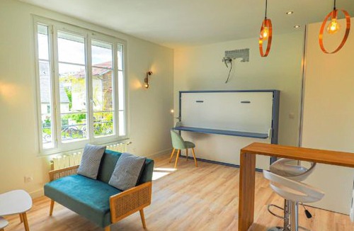 Cachan Apartment | Studio 26m2+20m2 terrace in Bagneux