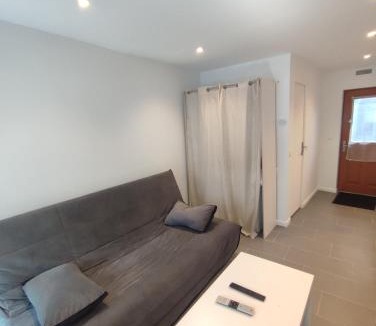 Claye-Souilly Apartment | Studio 27m2 77410 Claye Souilly CDG Disney Astérix