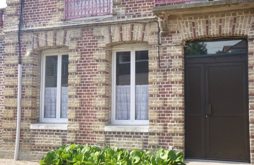 Dieppe Apartment | Studio 27m² for 2 with WIFI + garden + barbecue + shed for storing bicycles
