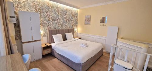 Batignolles Apartment | Studio 28 sqm - Cardinet - 2p