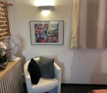 Quartier du Vieux-Pont - Sainte-Genevieve Apartment | Studio 29 m2 proche La Défense Arena