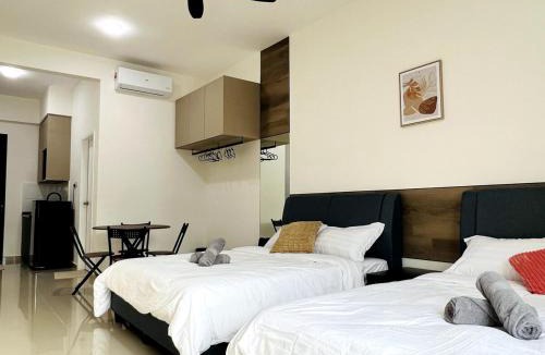 Melayu Apartment | Studio 2bed4pax KekLokSi View
