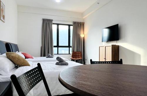 Melayu Apartment | Studio 2bed4pax KekLokSi View