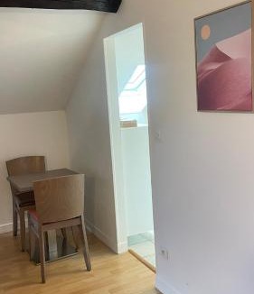 Meaux Apartment | Studio 3 Apartment with Unique Cathedral View