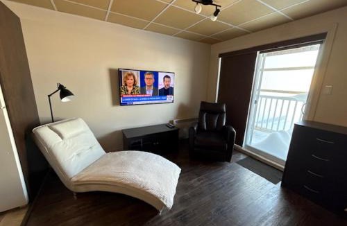 Hauterive Apartment | Studio #3 avec balcon tout inclus