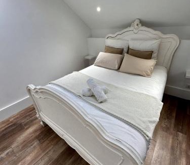 Ardenne Metropole Apartment | Studio 3 des Remparts à 5 mins de Charleville-Mézières