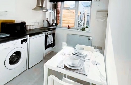 Hereford Apartment | Studio 3 - Eign St. Hereford