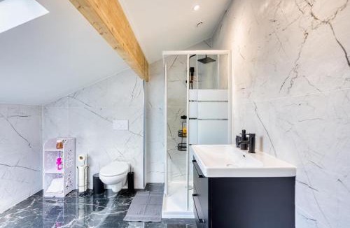 Coubron Apartment | Studio 3