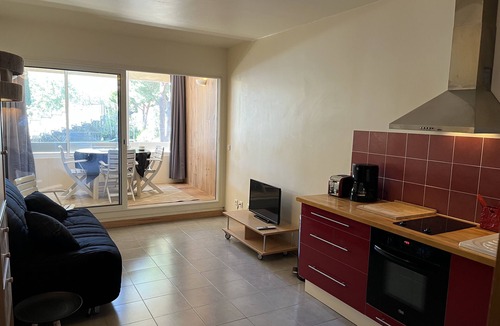 La Grande-Motte Apartment | Studio 30 m2 la grande motte town center 2 to 3people