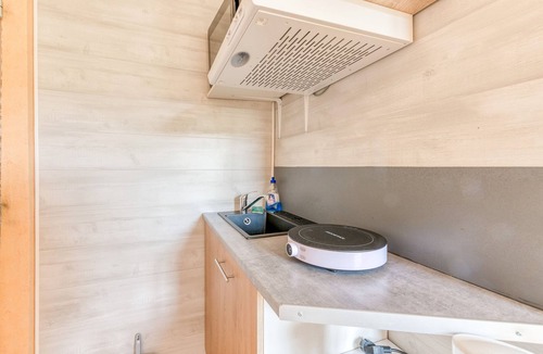 Arvillard Apartment | Studio '303' with shared pool, shared terrace and Wi-Fi