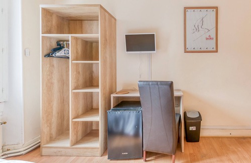 Arvillard Apartment | Studio '305' with shared pool, shared terrace, and Wi-Fi