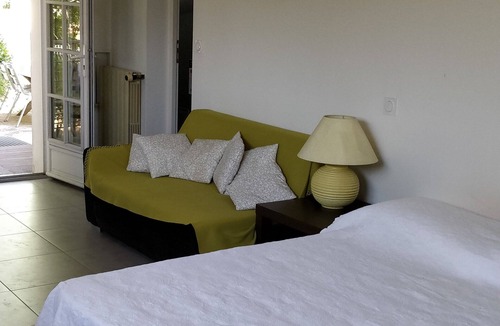 Lunel Apartment | Studio 30m² in a villa