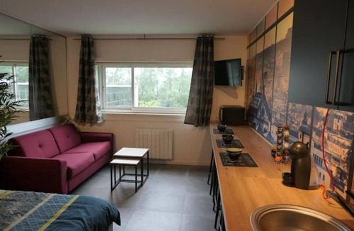 Carquefou Apartment | Studio 318 Industriel de 22m² + Parking Sécurisé