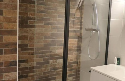 Carquefou Apartment | Studio 318 Industriel de 22m² + Parking Sécurisé