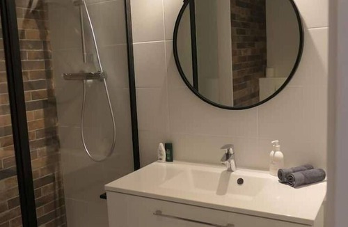 Carquefou Apartment | Studio 318 Industriel de 22m² + Parking Sécurisé