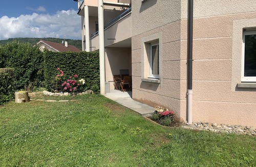 Divonne-les-Bains Apartment | Studio 32 m2 with garden